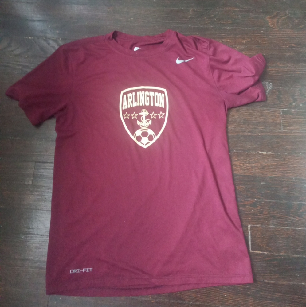 Mens Nike Shirt Color Burgundy Size Medium Arlington Soccer Crew Neck 4 Stars